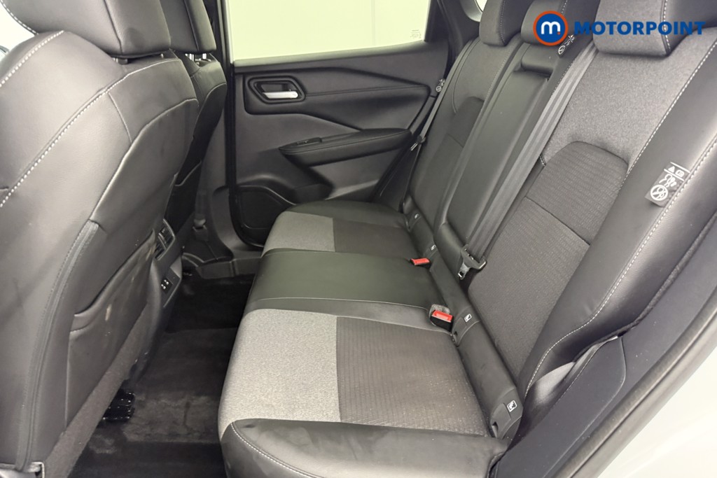 Nissan Qashqai N-Connecta Automatic Petrol-Electric Hybrid SUV - Stock Number (1613433) - 23rd supplementary image