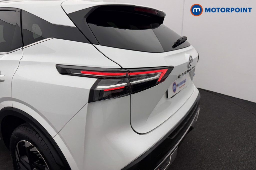 Nissan Qashqai N-Connecta Automatic Petrol-Electric Hybrid SUV - Stock Number (1613433) - 26th supplementary image