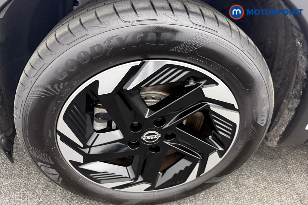 Nissan Qashqai N-Connecta Automatic Petrol-Electric Hybrid SUV - Stock Number (1613433) - 29th supplementary image