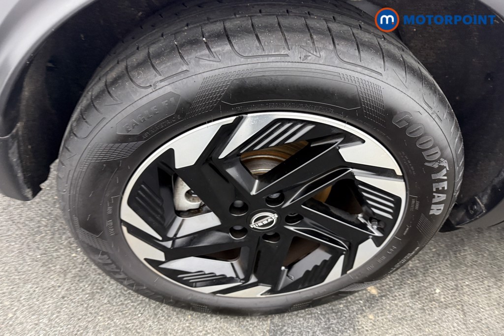 Nissan Qashqai N-Connecta Automatic Petrol-Electric Hybrid SUV - Stock Number (1613433) - 31st supplementary image