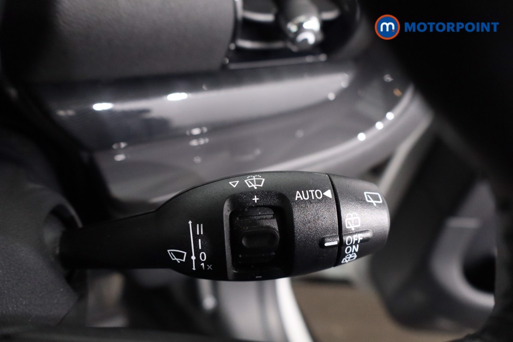 Mini Clubman Cooper Classic Manual Petrol Estate - Stock Number (1598221) - 15th supplementary image