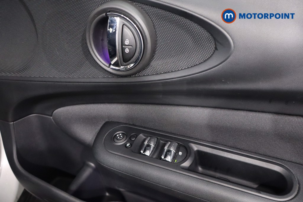 Mini Clubman Cooper Classic Manual Petrol Estate - Stock Number (1598221) - 23rd supplementary image