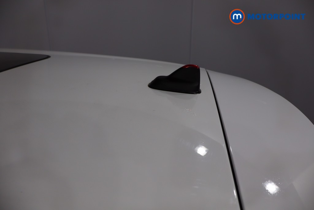 Mini Clubman Cooper Classic Manual Petrol Estate - Stock Number (1598221) - 30th supplementary image