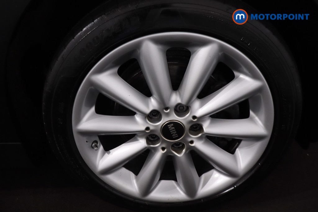 Mini Clubman Cooper Classic Manual Petrol Estate - Stock Number (1599434) - 10th supplementary image