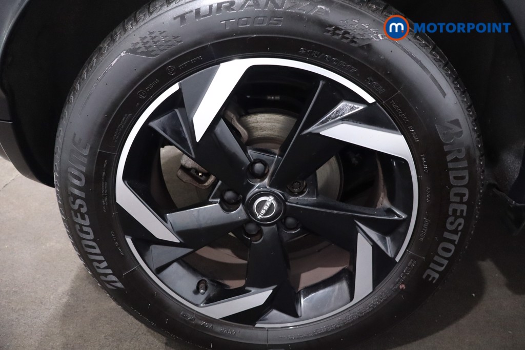 Nissan Juke N-Connecta Automatic Petrol SUV - Stock Number (1607871) - 9th supplementary image