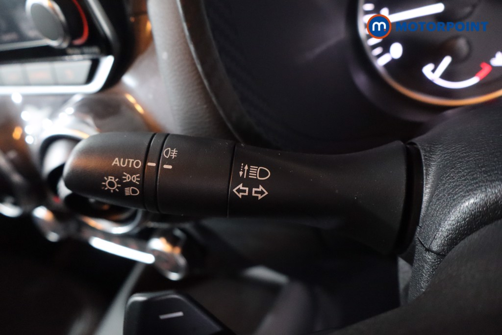 Nissan Juke N-Connecta Automatic Petrol SUV - Stock Number (1607871) - 14th supplementary image