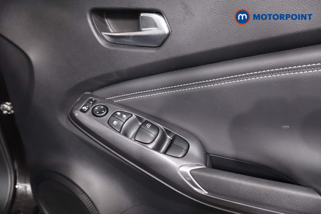 Nissan Juke N-Connecta Automatic Petrol SUV - Stock Number (1607871) - 22nd supplementary image