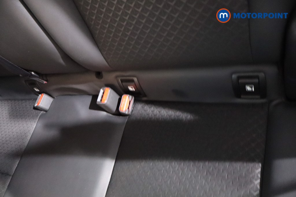 Nissan Juke N-Connecta Automatic Petrol SUV - Stock Number (1607871) - 23rd supplementary image