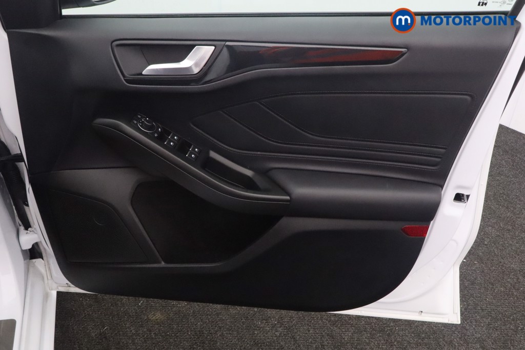 Ford Focus ST Manual Petrol Hatchback - Stock Number (1610650) - 11th supplementary image