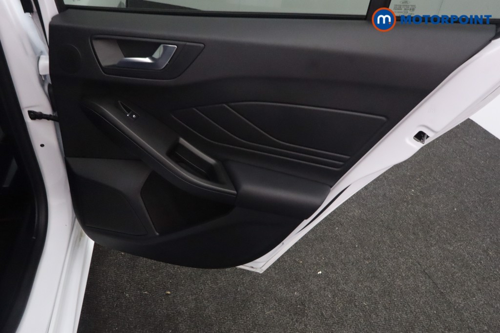 Ford Focus ST Manual Petrol Hatchback - Stock Number (1610650) - 17th supplementary image