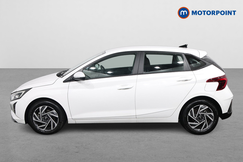 Hyundai I20 Advance Automatic Petrol Hatchback - Stock Number (1610877) - Passenger side