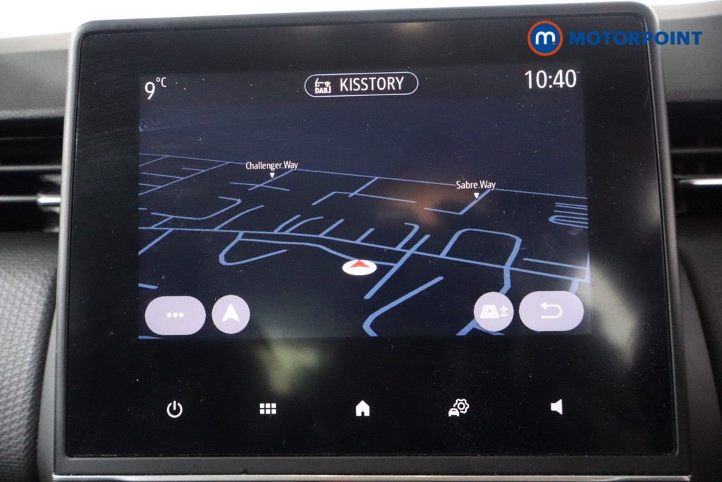 Renault Clio Iconic Edition Manual Petrol Hatchback - Stock Number (1611524) - 2nd supplementary image