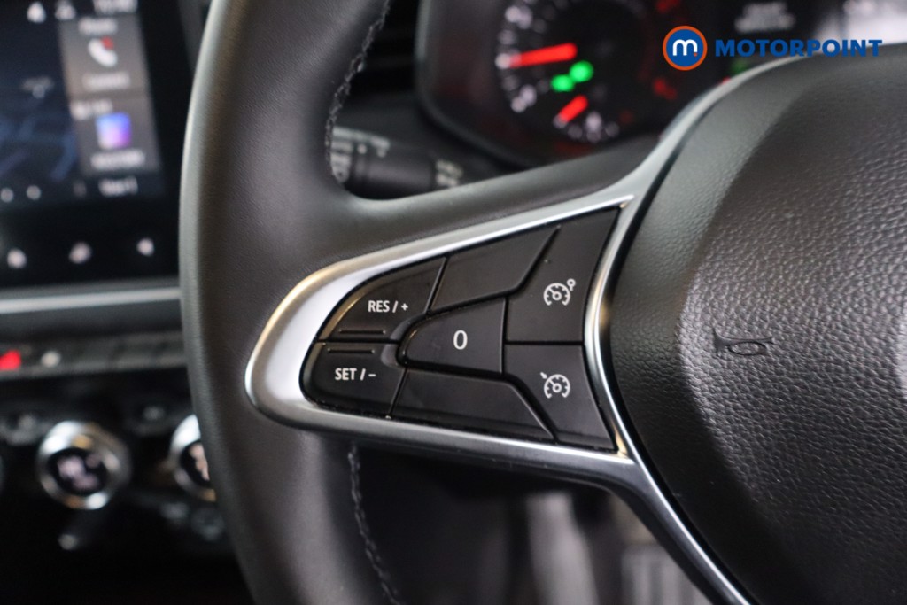 Renault Clio Iconic Edition Manual Petrol Hatchback - Stock Number (1611524) - 7th supplementary image