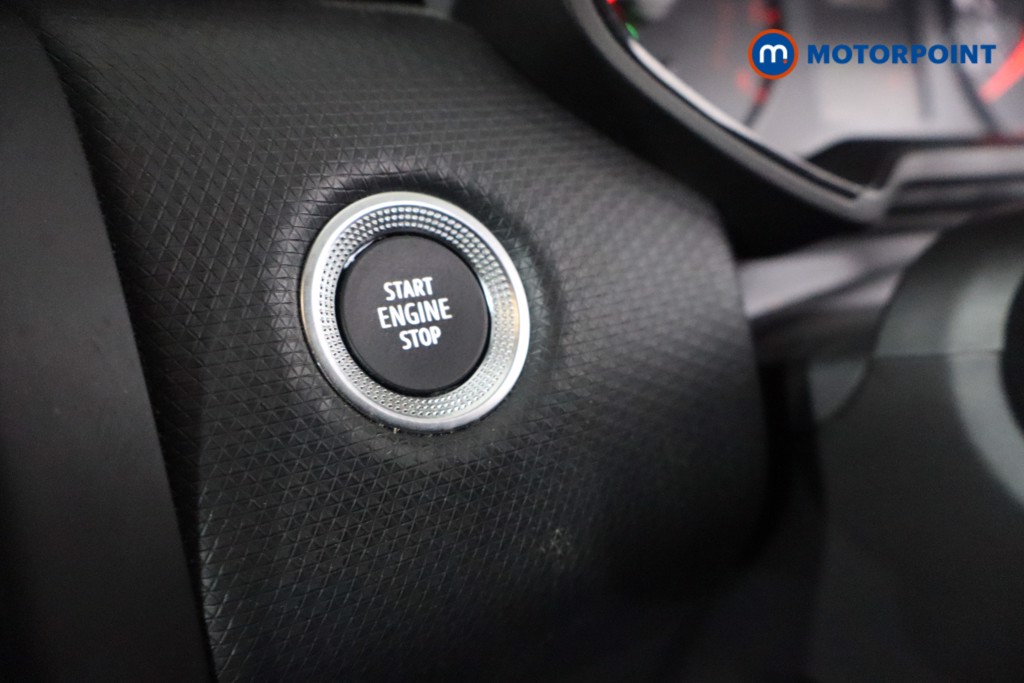 Renault Clio Iconic Edition Manual Petrol Hatchback - Stock Number (1611524) - 15th supplementary image