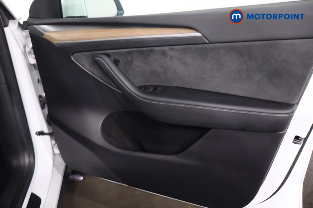 Tesla Model Y Rwd 5Dr Auto Automatic Electric SUV - Stock Number (1611880) - 20th supplementary image