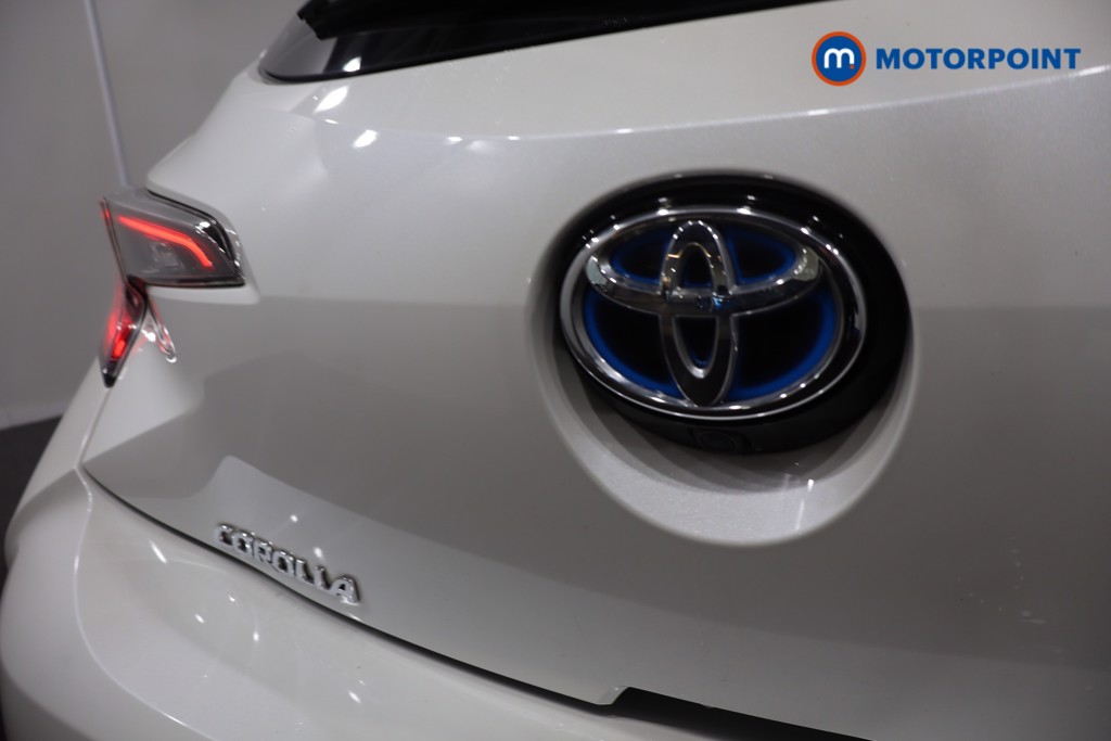 Toyota Corolla Design Automatic Petrol-Electric Hybrid Hatchback - Stock Number (1612368) - 34th supplementary image