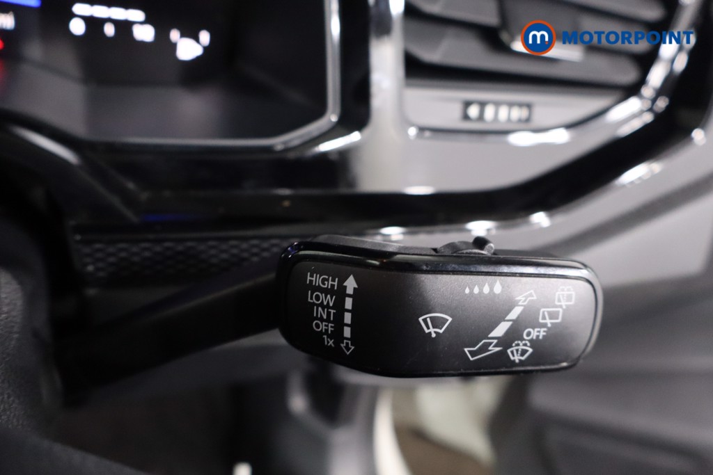 Volkswagen Polo Life Manual Petrol Hatchback - Stock Number (1612406) - 15th supplementary image