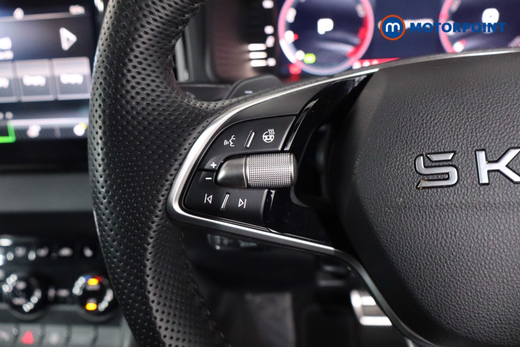 Skoda Karoq Sportline Edition Automatic Petrol SUV - Stock Number (1612824) - 7th supplementary image