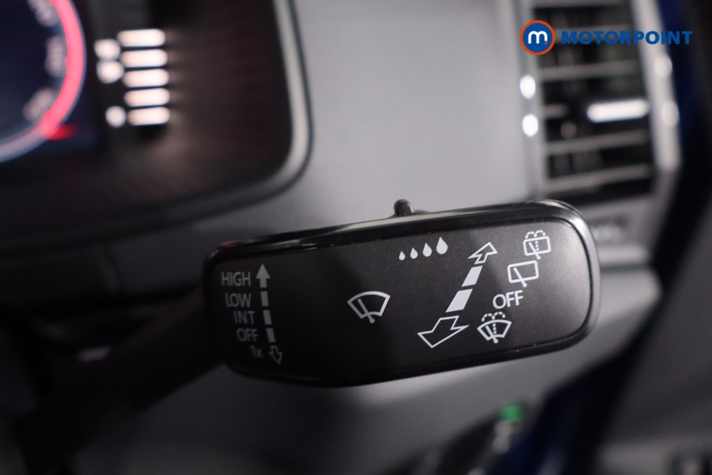 Skoda Karoq Sportline Edition Automatic Petrol SUV - Stock Number (1612824) - 15th supplementary image