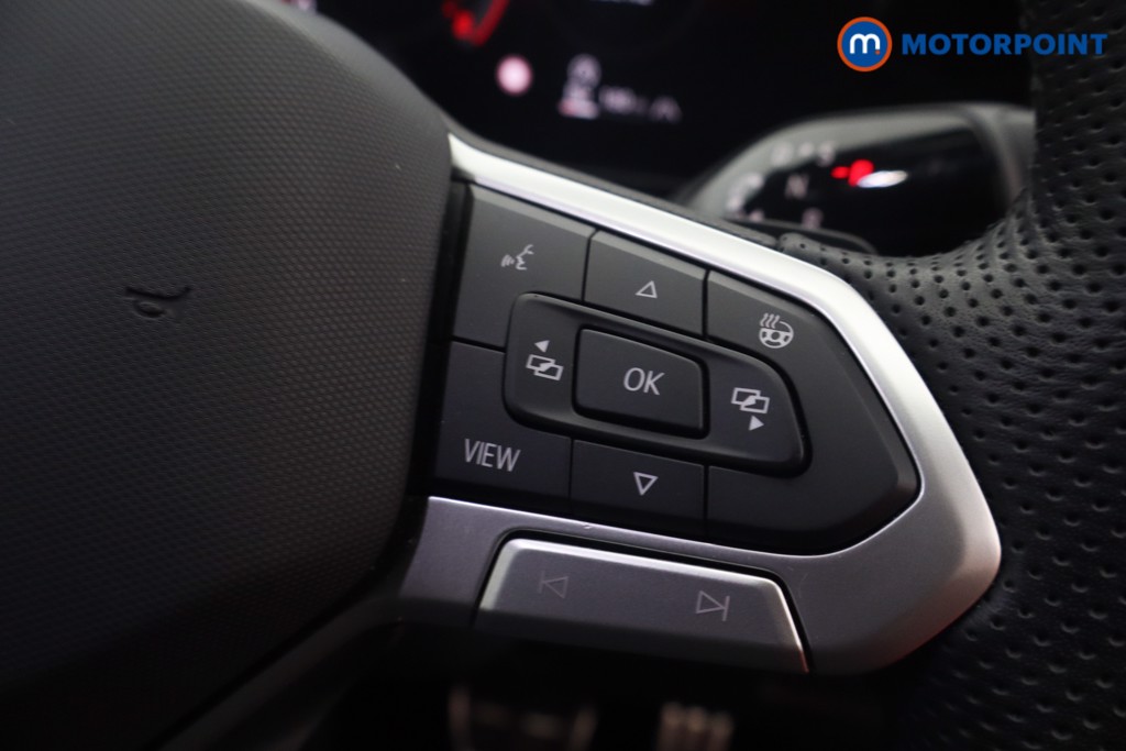 Volkswagen Tiguan R-Line Automatic Petrol SUV - Stock Number (1613344) - 4th supplementary image