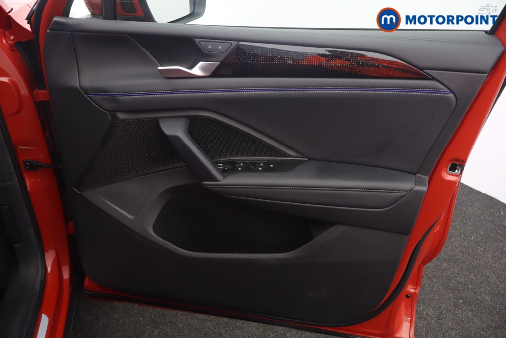 Volkswagen Tiguan R-Line Automatic Petrol SUV - Stock Number (1613344) - 15th supplementary image