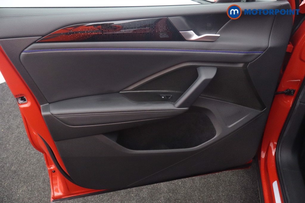 Volkswagen Tiguan R-Line Automatic Petrol SUV - Stock Number (1613344) - 23rd supplementary image