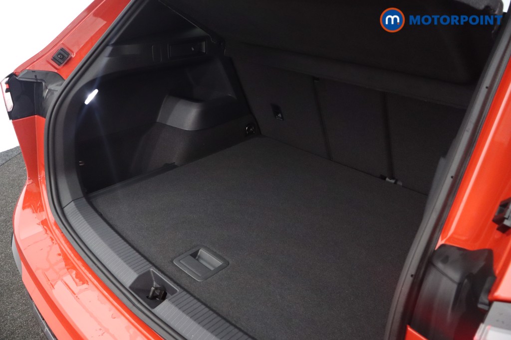 Volkswagen Tiguan R-Line Automatic Petrol SUV - Stock Number (1613344) - 36th supplementary image