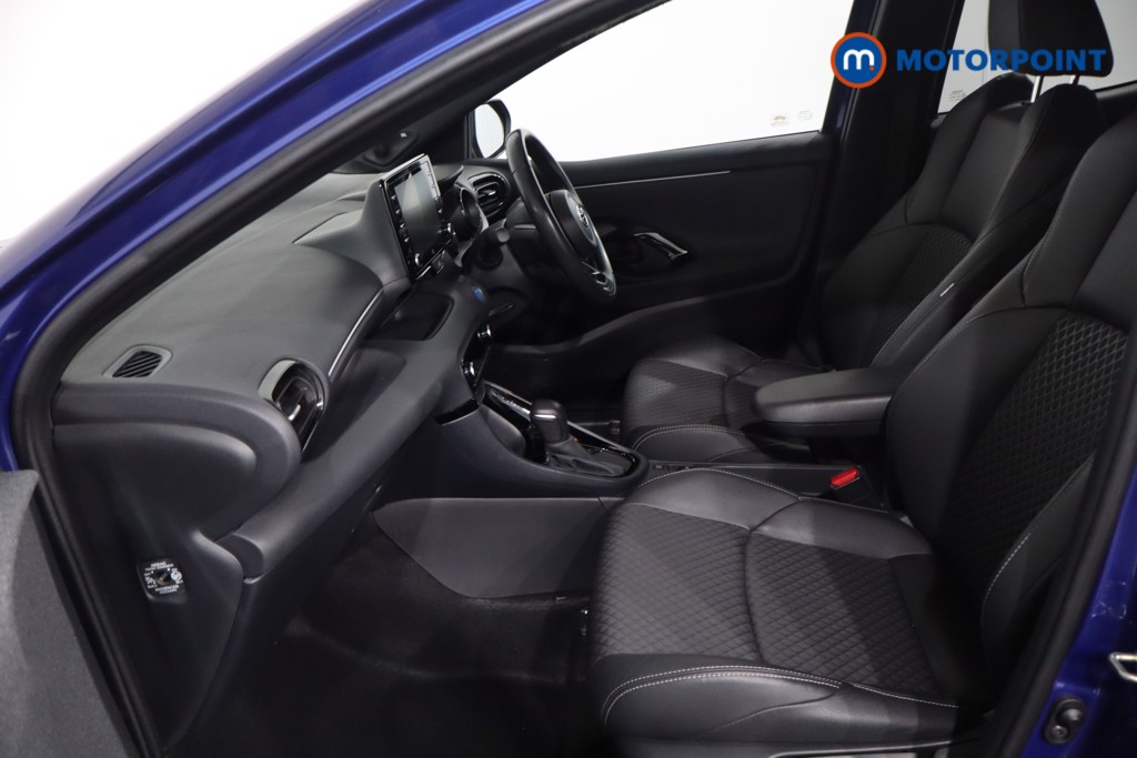 Toyota Yaris Dynamic Automatic Petrol-Electric Hybrid Hatchback - Stock Number (1613477) - 4th supplementary image