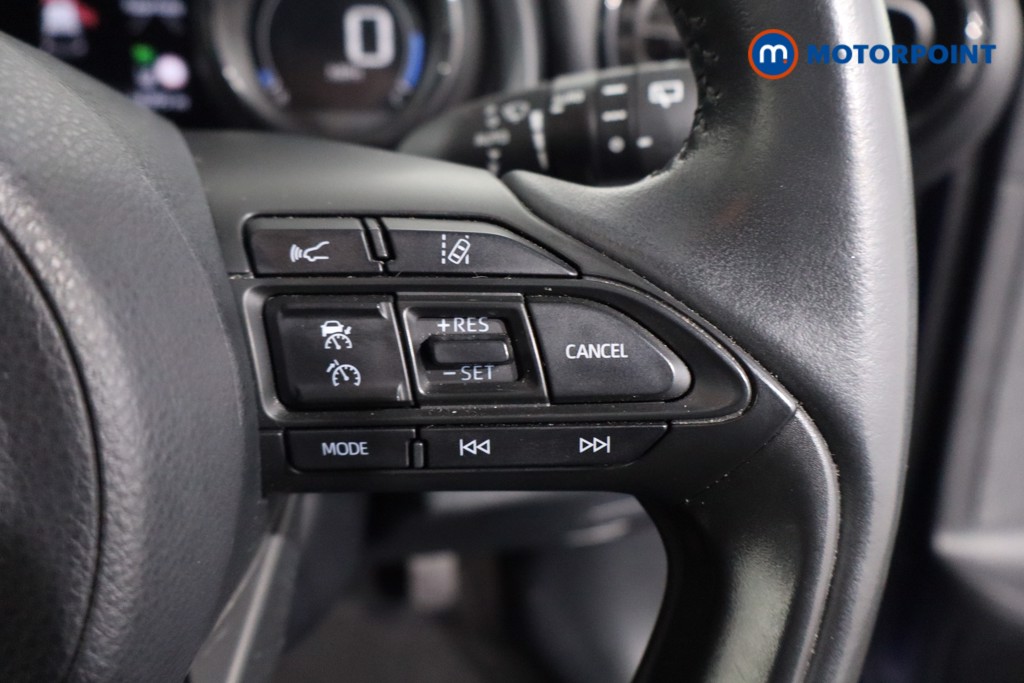 Toyota Yaris Dynamic Automatic Petrol-Electric Hybrid Hatchback - Stock Number (1613477) - 8th supplementary image