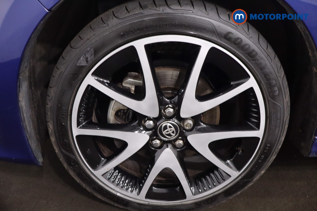 Toyota Yaris Dynamic Automatic Petrol-Electric Hybrid Hatchback - Stock Number (1613477) - 11th supplementary image