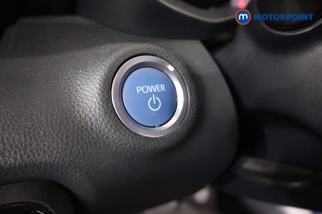 Toyota Yaris Dynamic Automatic Petrol-Electric Hybrid Hatchback - Stock Number (1613477) - 17th supplementary image