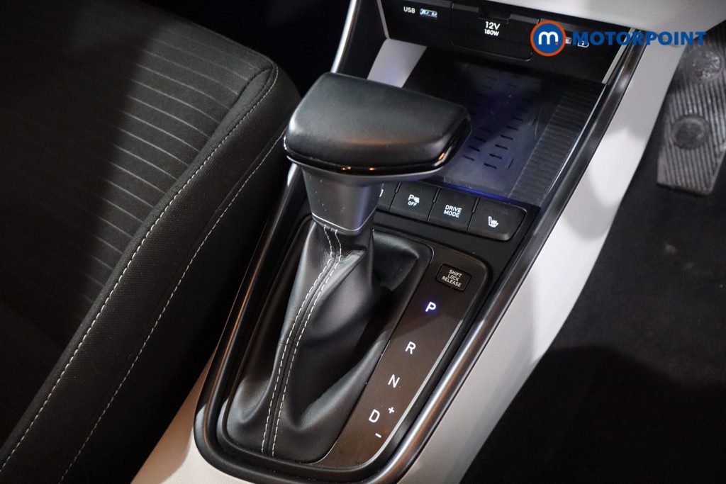 Hyundai I20 Ultimate Automatic Petrol Hatchback - Stock Number (1613589) - 19th supplementary image