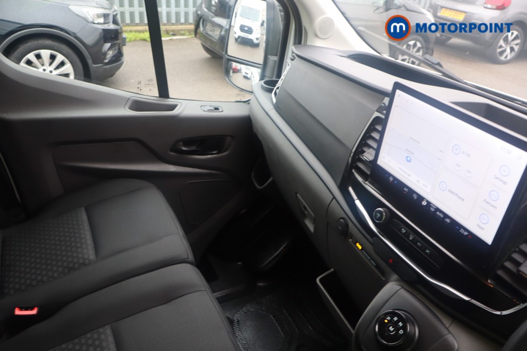 Ford Transit Limited Automatic Diesel Medium Roof Van - Stock Number (1608657) - 4th supplementary image