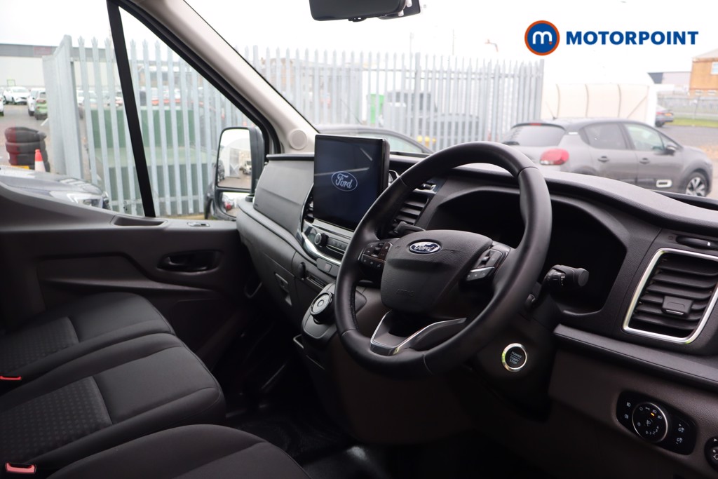 Ford Transit Limited Automatic Diesel Medium Roof Van - Stock Number (1608657) - 16th supplementary image