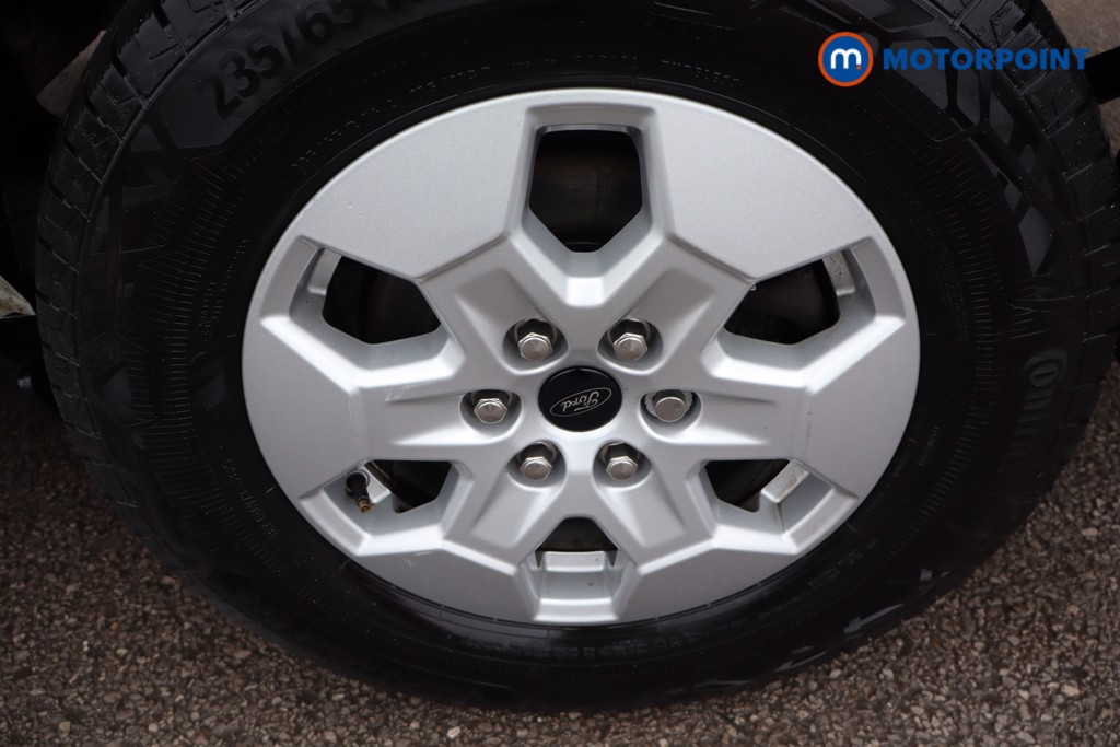 Ford Transit Limited Automatic Diesel Medium Roof Van - Stock Number (1608657) - 17th supplementary image