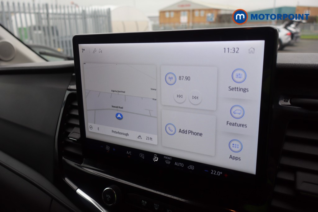 Ford Transit Limited Automatic Diesel Medium Roof Van - Stock Number (1608657) - 1st supplementary image