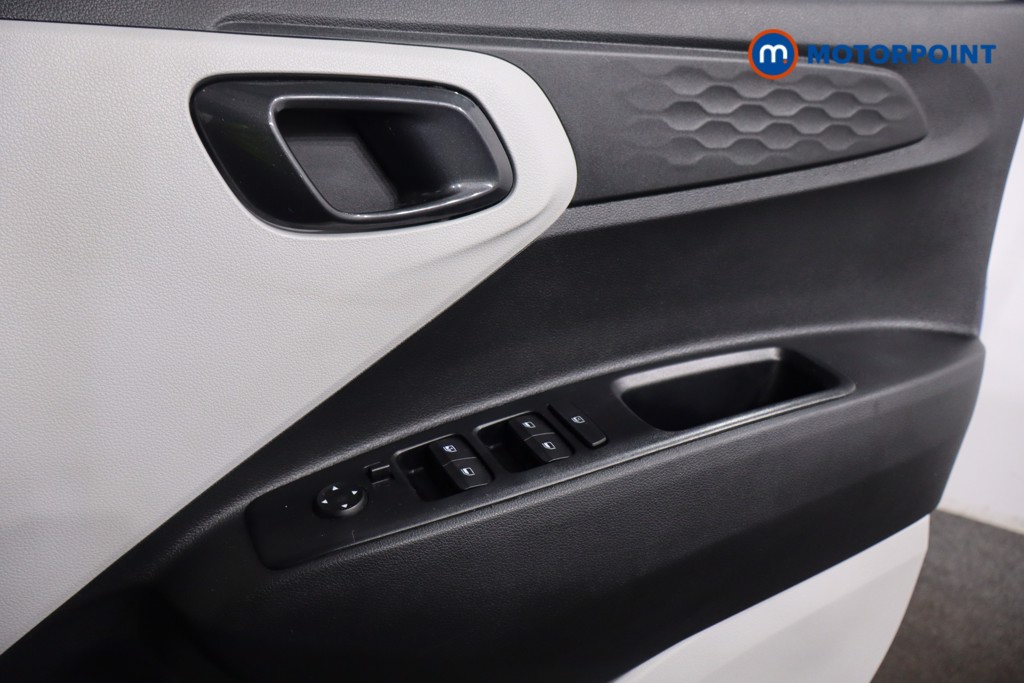 Hyundai I10 Premium Manual Petrol Hatchback - Stock Number (1611188) - 19th supplementary image