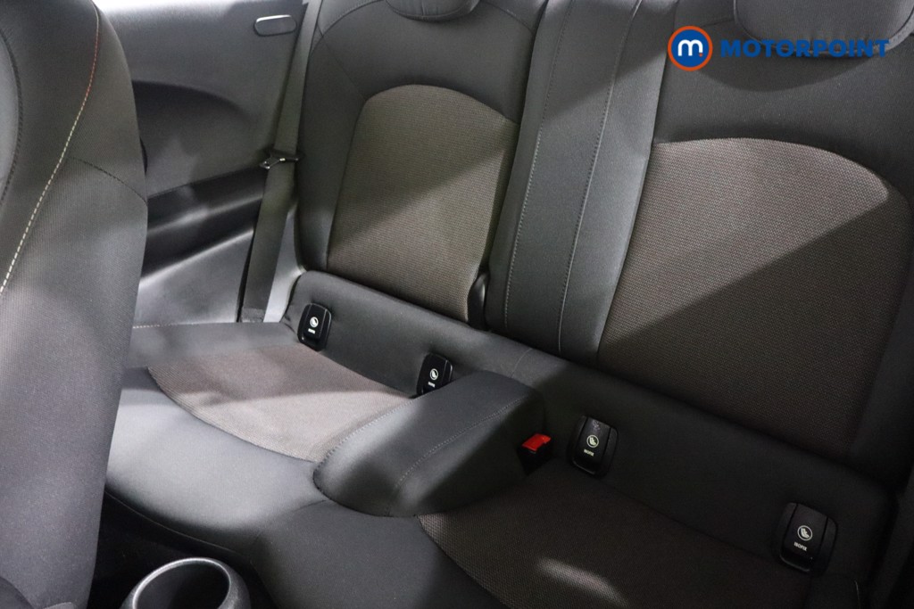 Mini Hatchback Cooper Classic Manual Petrol Hatchback - Stock Number (1611702) - 5th supplementary image