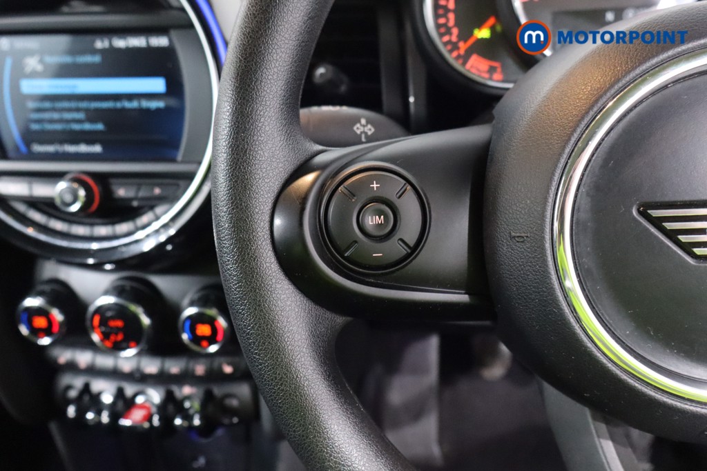 Mini Hatchback Cooper Classic Manual Petrol Hatchback - Stock Number (1611702) - 7th supplementary image