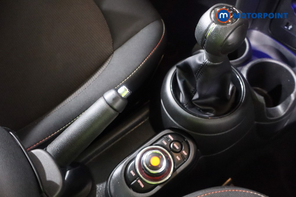 Mini Hatchback Cooper Classic Manual Petrol Hatchback - Stock Number (1611702) - 15th supplementary image