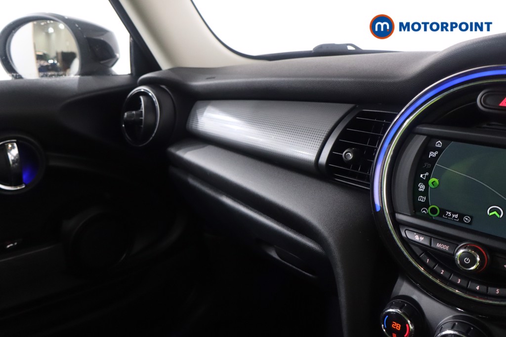 Mini Hatchback Cooper Classic Manual Petrol Hatchback - Stock Number (1611702) - 17th supplementary image