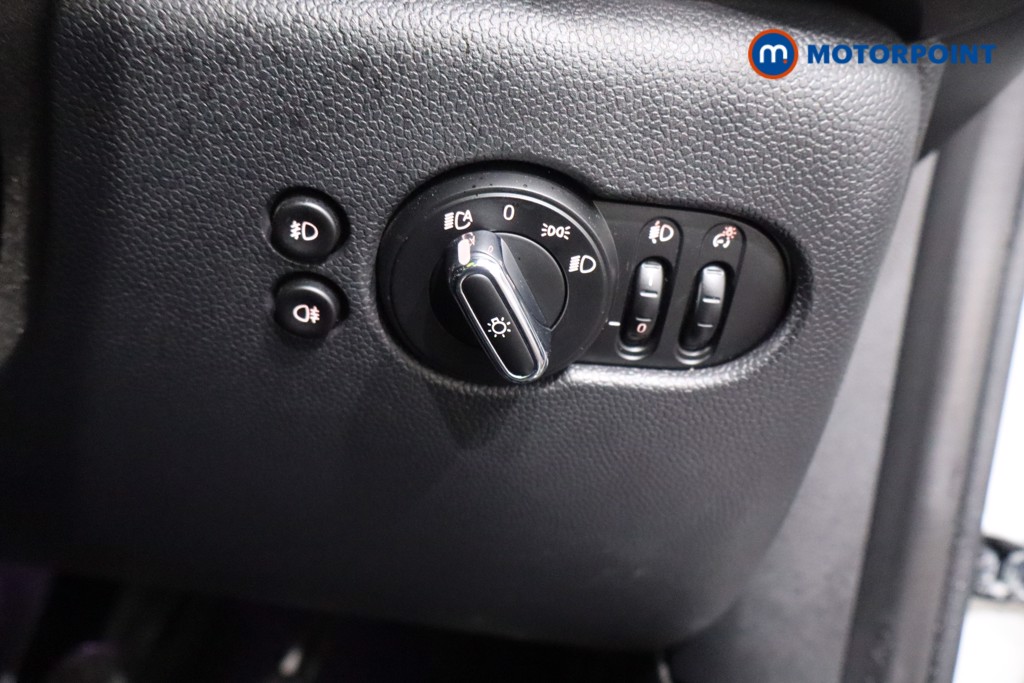 Mini Hatchback Cooper Classic Manual Petrol Hatchback - Stock Number (1611702) - 18th supplementary image