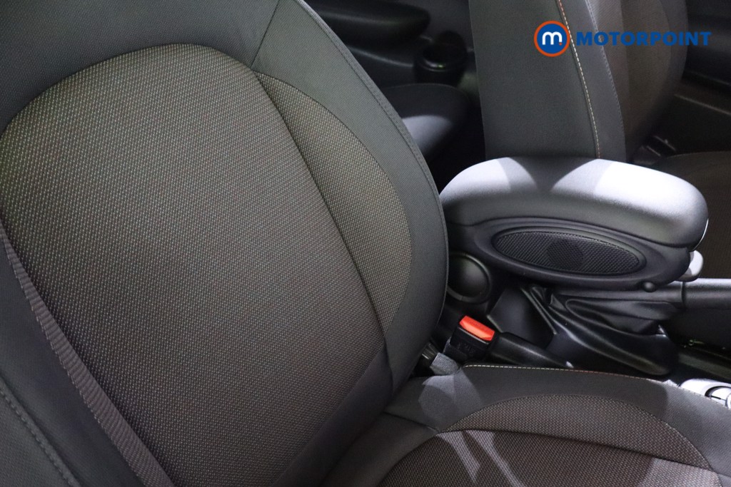 Mini Hatchback Cooper Classic Manual Petrol Hatchback - Stock Number (1611702) - 22nd supplementary image