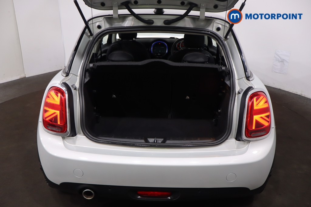 Mini Hatchback Cooper Classic Manual Petrol Hatchback - Stock Number (1611702) - 28th supplementary image