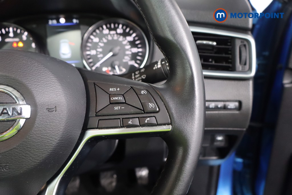 Nissan Qashqai N-Connecta Manual Petrol SUV - Stock Number (1612070) - 8th supplementary image