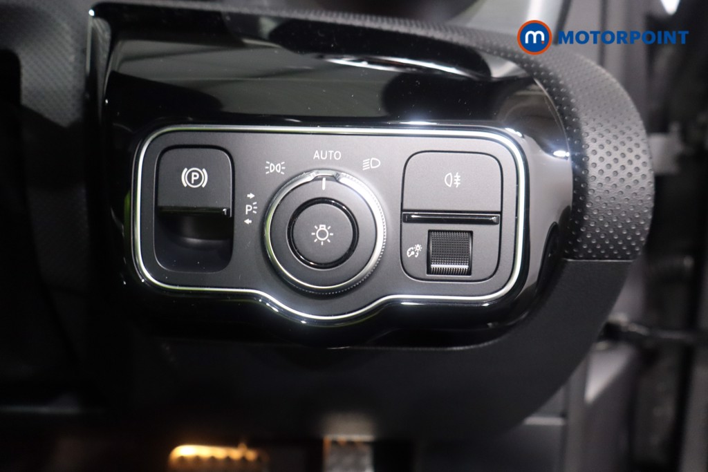 Mercedes-Benz A Class Amg Line Premium Edition Automatic Petrol Hatchback - Stock Number (1612955) - 20th supplementary image