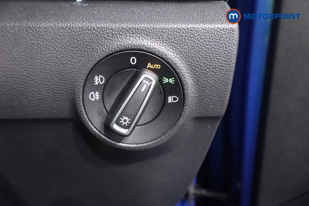 Volkswagen T-Roc R-Line Manual Petrol SUV - Stock Number (1613481) - 19th supplementary image