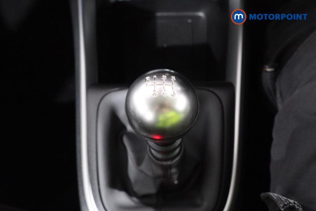 Jeep Avenger Altitude Manual Petrol SUV - Stock Number (1565165) - 4th supplementary image