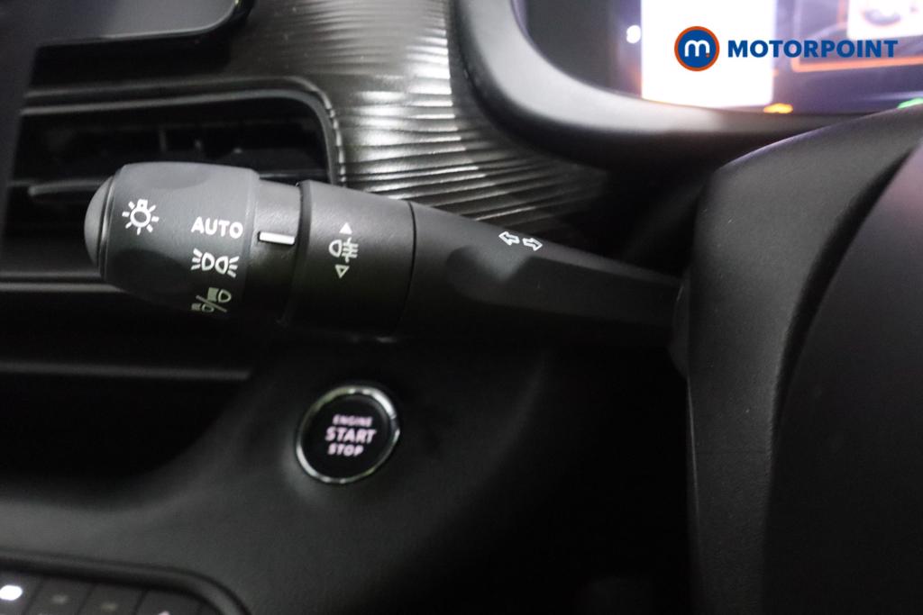 Jeep Avenger Altitude Manual Petrol SUV - Stock Number (1565165) - 9th supplementary image