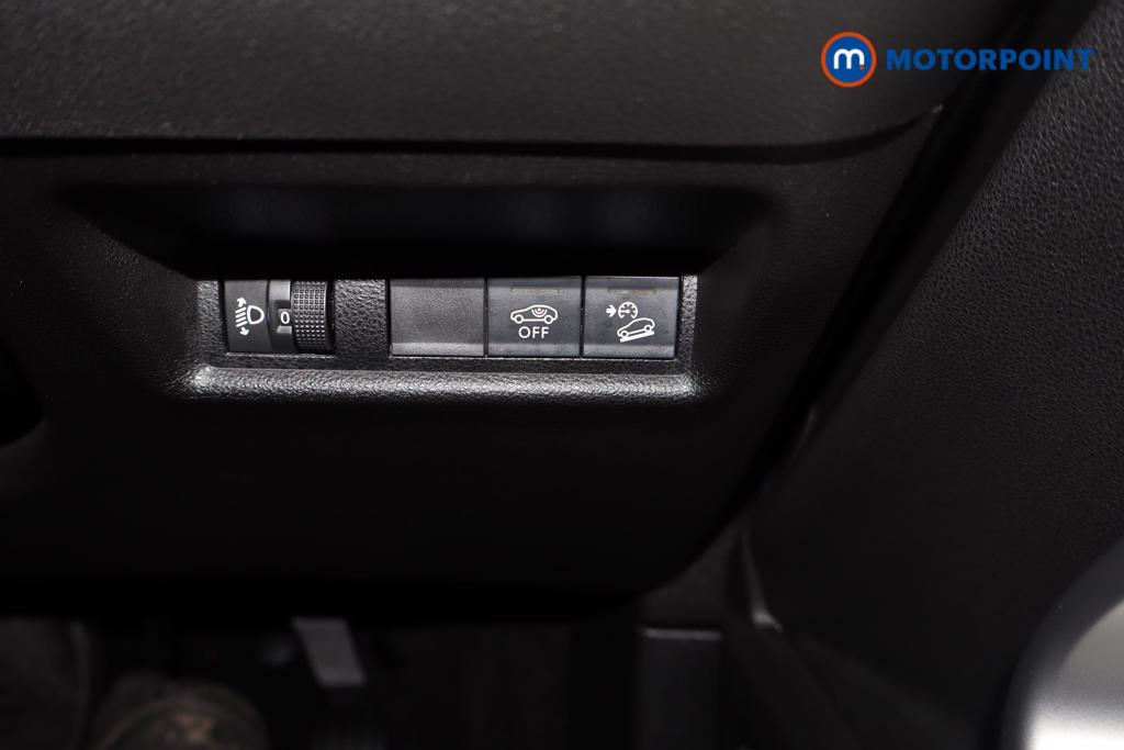 Jeep Avenger Altitude Manual Petrol SUV - Stock Number (1565165) - 12th supplementary image